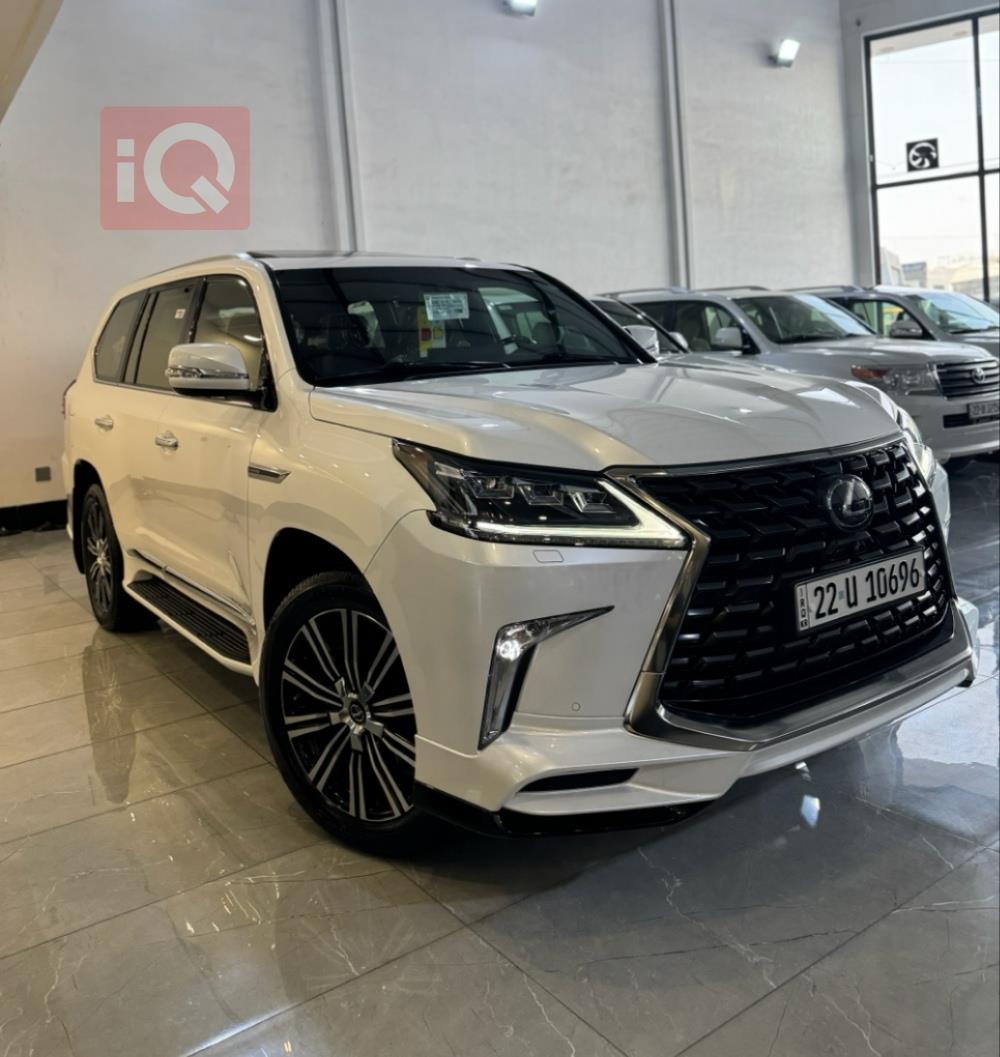 Lexus LX